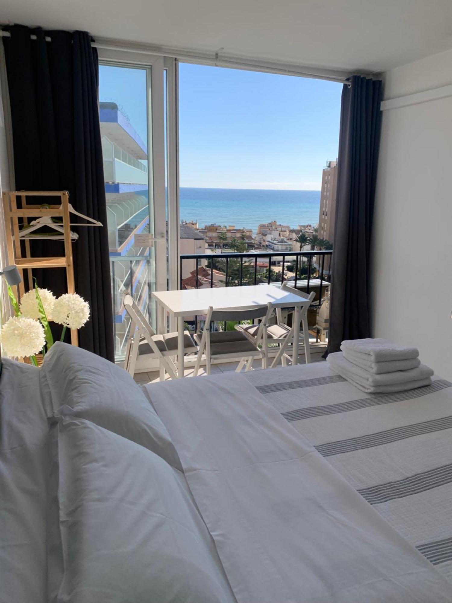 Inviting Studio With Sea View Torremolinos Exteriér fotografie